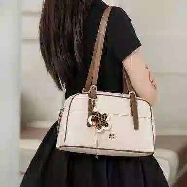 稻草人 花样豹纹挂件百搭时尚甜酷少女通勤精致波士顿包 合成革 单肩包 常规 女款 多色