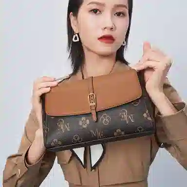 稻草人 时尚百搭小众设计 聚氨酯 单肩斜挎包 女款 米白配杏色/棕配深啡/深棕配棕色