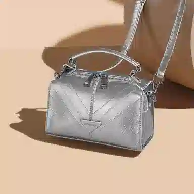 稻草人 经典时尚百搭工艺通勤日常轻便实用 聚氨酯革 手提包 常规 女款 多色