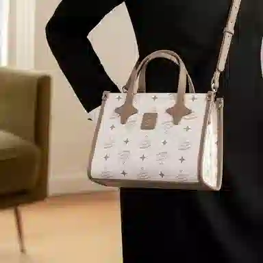 稻草人 可爱星星小众设计少女出游通勤简约百搭 聚氯乙烯革 手提包 常规 女款 米白/浅粉色/灰蓝