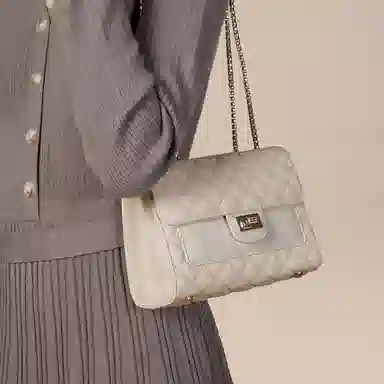 稻草人 精致链条百搭小香风菱格 牛皮拼合成革 小方包斜挎包单肩包腋下包 常规 女款 黑色