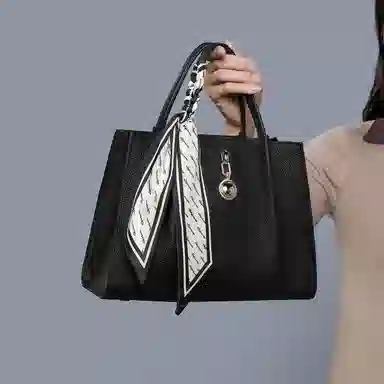 稻草人 简约百搭丝巾大容量通勤款 牛皮革拼合成革 手提包托特包斜挎包单肩包 女款 黑色/米白