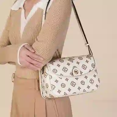 稻草人 时尚经典复古潮流老花高级感气质通勤百搭 聚氯乙烯革 腋下包单肩包 女款 深棕色/米白