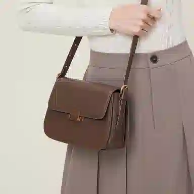 稻草人 百搭通勤 牛皮 单肩包斜挎包豆腐包小方包腋下包 常规 女款 啡色/杏色/黑色/米白/深红