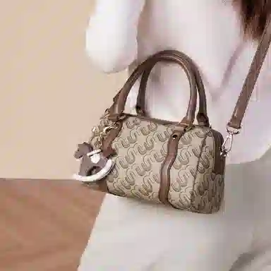 稻草人 老花拼色时尚百搭 聚氨酯 波士顿包手提包 女款 咖啡色/卡其灰