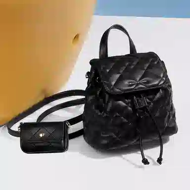 稻草人 百搭菱格小香风 聚氨酯 双肩包 常规 女款 黑色/米白