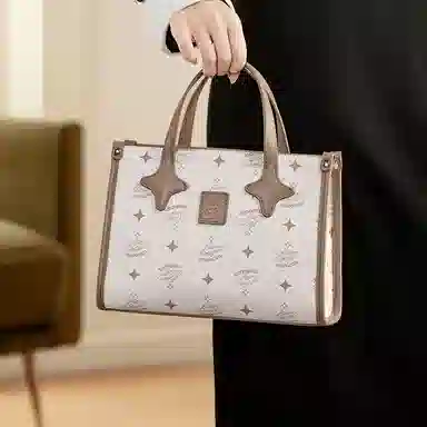 稻草人 可爱星星小众设计少女出游通勤简约百搭 聚氯乙烯革 手提包 常规 女款 米白/浅粉色/灰蓝