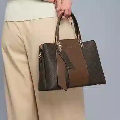 稻草人 包包女包大容量百搭高级感 小众百搭实用通勤 聚氨酯 斜挎单肩包手提包 常规 女款 深棕色