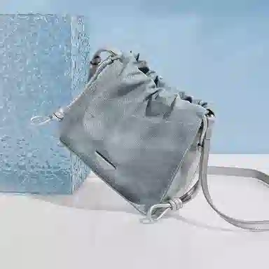 稻草人 设计感褶皱手抓纹 聚氨酯革 单肩包斜挎包 常规 女款 静谧黑/焦糖棕