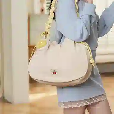 稻草人 褶皱设计小众设计百搭通勤镜子挂件 聚氨酯革 单肩包 常规 女款 多色