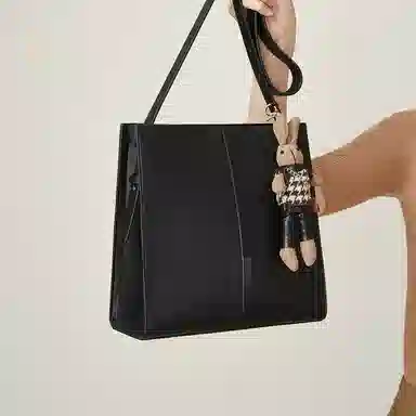 稻草人 女包可爱布偶挂件 聚氨酯革 斜挎包单肩包 常规 女款 咖啡色/黑色/杏色