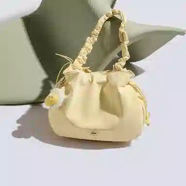 稻草人 褶皱设计小众设计百搭通勤镜子挂件 聚氨酯革 单肩包 常规 女款 多色