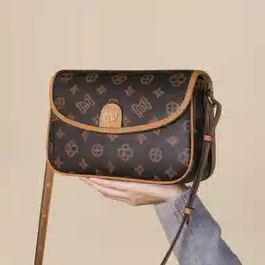 稻草人 时尚经典复古潮流老花高级感气质通勤百搭 聚氯乙烯革 腋下包单肩包 女款 深棕色/米白