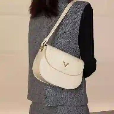 稻草人 小众时尚鹿头 百搭款通勤休闲潮流高颜值气质简约洋气 人造革 小方包单肩斜挎包 女款 黑色/米白