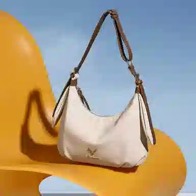 稻草人 甜美小众出行收纳月牙包 聚氨酯革 单肩斜挎包 女款 卡其/浅杏色/黑色