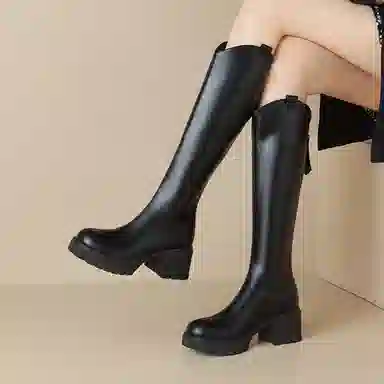 DAPHNE PU