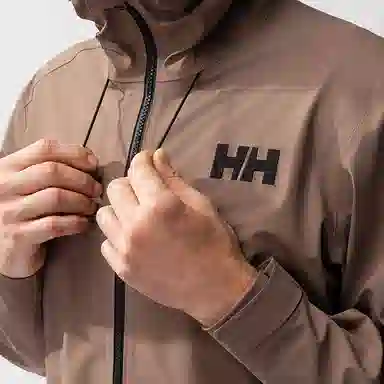 HELLY HANSEN