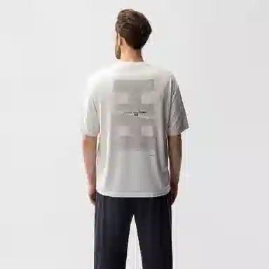 HELLY HANSEN T