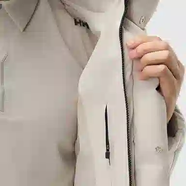 HELLY HANSEN