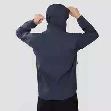 HELLY HANSEN