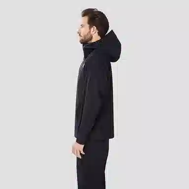 HELLY HANSEN