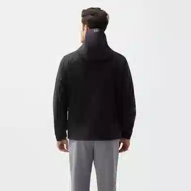 HELLY HANSEN