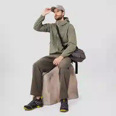HELLY HANSEN