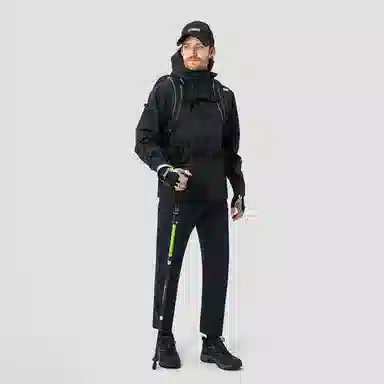 HELLY HANSEN