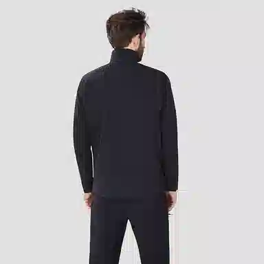 HELLY HANSEN