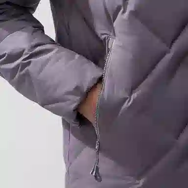 HELLY HANSEN