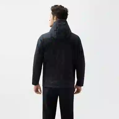 HELLY HANSEN