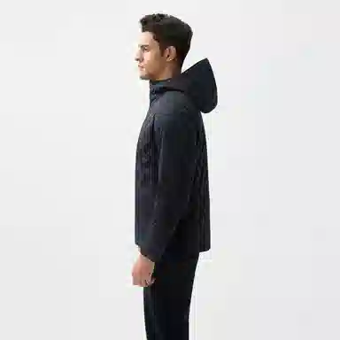 HELLY HANSEN