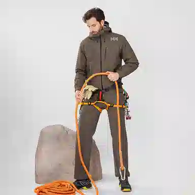 HELLY HANSEN