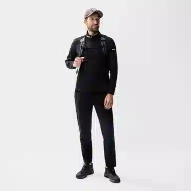 HELLY HANSEN