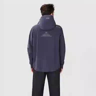HELLY HANSEN