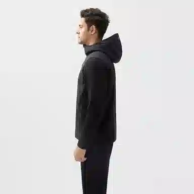 HELLY HANSEN