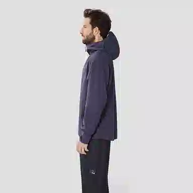 HELLY HANSEN