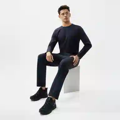 HELLY HANSEN