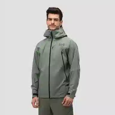 HELLY HANSEN