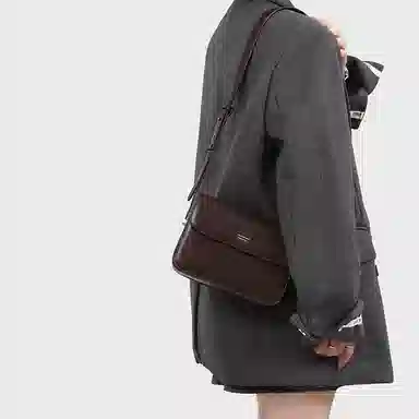 谷田西 美拉德复古高级感时尚 牛皮 豆腐包单肩包 小号 女款 巧克力棕