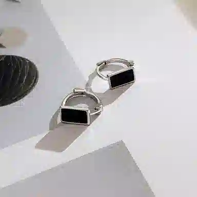 s925