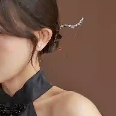 沂茹 时尚森系精致个性小众设计感简约几何银色闪钻盘发甜酷风日常通勤簪子 合金 发簪 女款