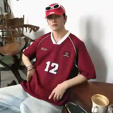 BONAS T