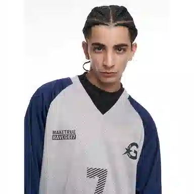 MT99 Striped V-Neck Long Sleeve Tee