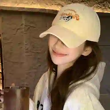 心水好物 卡通小狗刺绣字母百搭遮阳帽大头显脸小 棉 鸭舌帽 男女同款情侣款