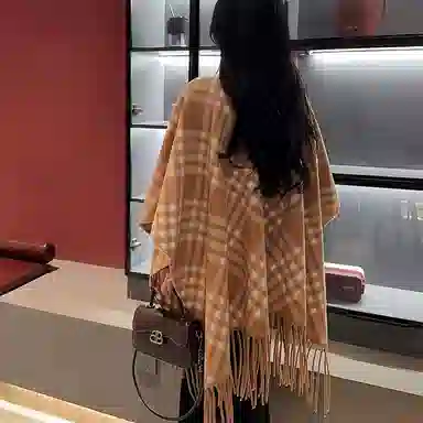 心水好物 名媛风双面经典英伦风外搭高级感保暖流苏围巾斗篷 聚酯纤维 披肩 女款