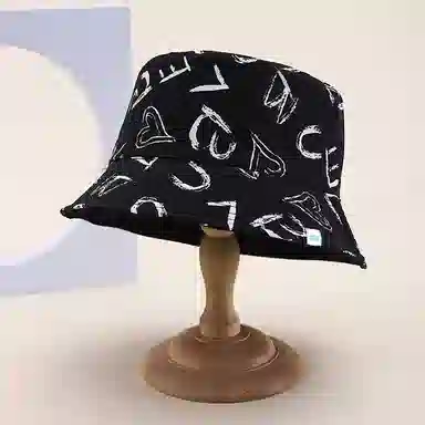 心水好物 字母印花涂鸦潮人小众设计轻奢感高顶显脸小街头潮流 棉  渔夫帽 男女同款情侣款