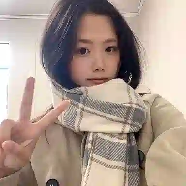 心水好物 高级感韩系小清新百搭黑白格纹柔软保暖加厚披肩围脖 礼盒装 聚酯纤维 绒线围巾 男女同款情侣款