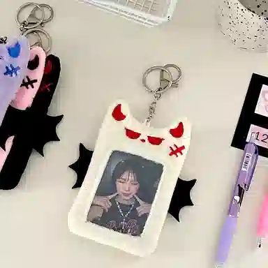 心水好物 小恶魔系列公交卡照片书包背包 聚酯纤维 挂件 男女同款情侣款