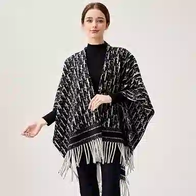 心水好物 优雅名媛风黑白双面外搭高级感保暖流苏 聚酯纤维 披肩 女款